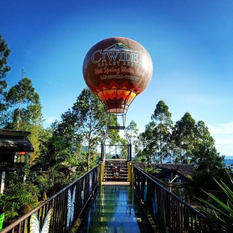 Ciwidey Valley Resort Hot Spring Waterpark Bandung