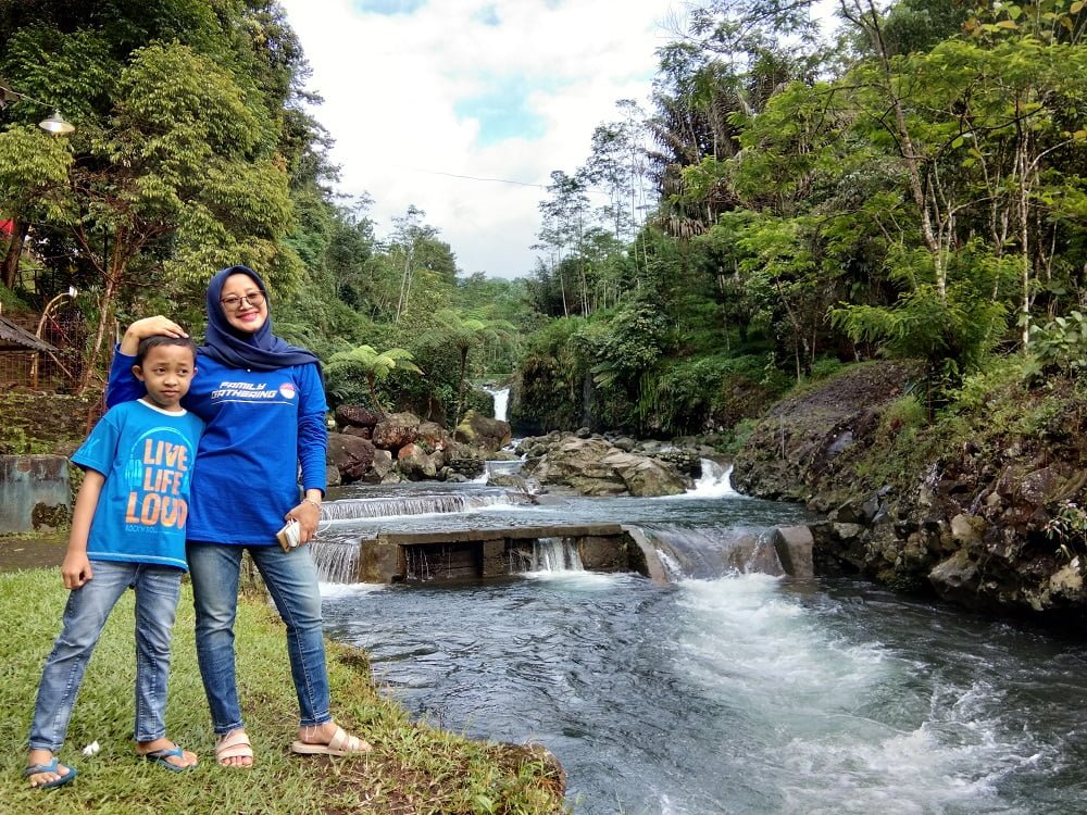 Curug Bayan Air Terjun Eksotis Dengan Kesegaran Air Pegunungan Khas