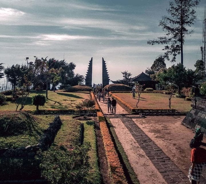 Pelataran Candi Cetho Karanganyar 