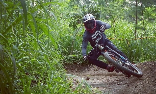 Downhill Cycling di Bukit Klangon Sleman