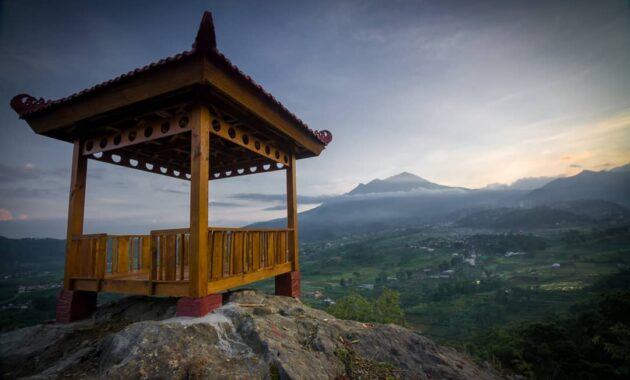 Gazebo Gunung Gamping Tawangmangu 