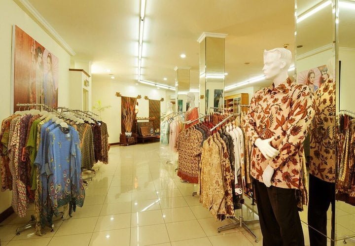 Batik Danar Hadi Solo