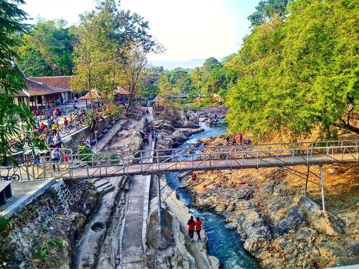 Jembatan Sungai Lava Bantal Sleman