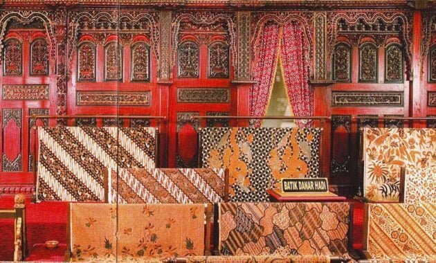 Koleksi pribadi pendiri batik Danar Hadi Solo