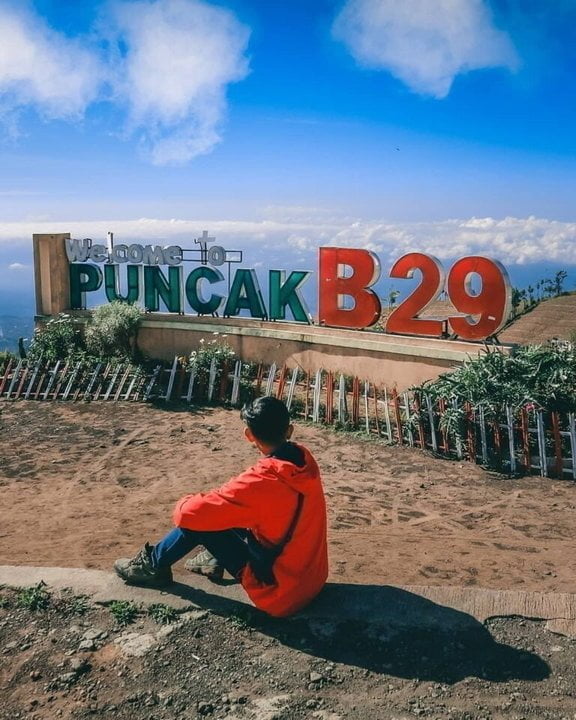 Puncak B29, Tempat Menikmati Keindahan Negeri Di Atas Awan Bromo