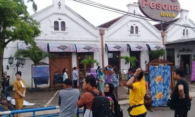 Penampakan Pesona Batik Cirebon 