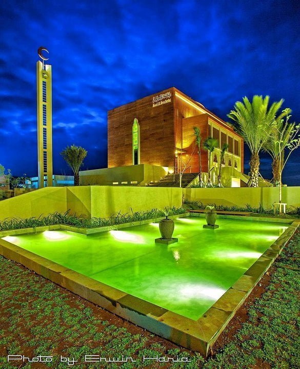 Keindahan Masjid Al Birru Pertiwi Bojonegoro