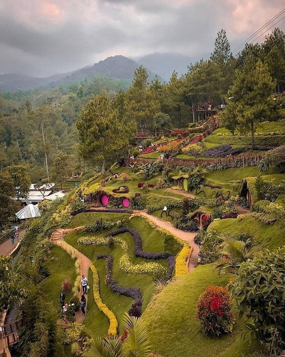 Hobbiton Taman Kelinci Pujon