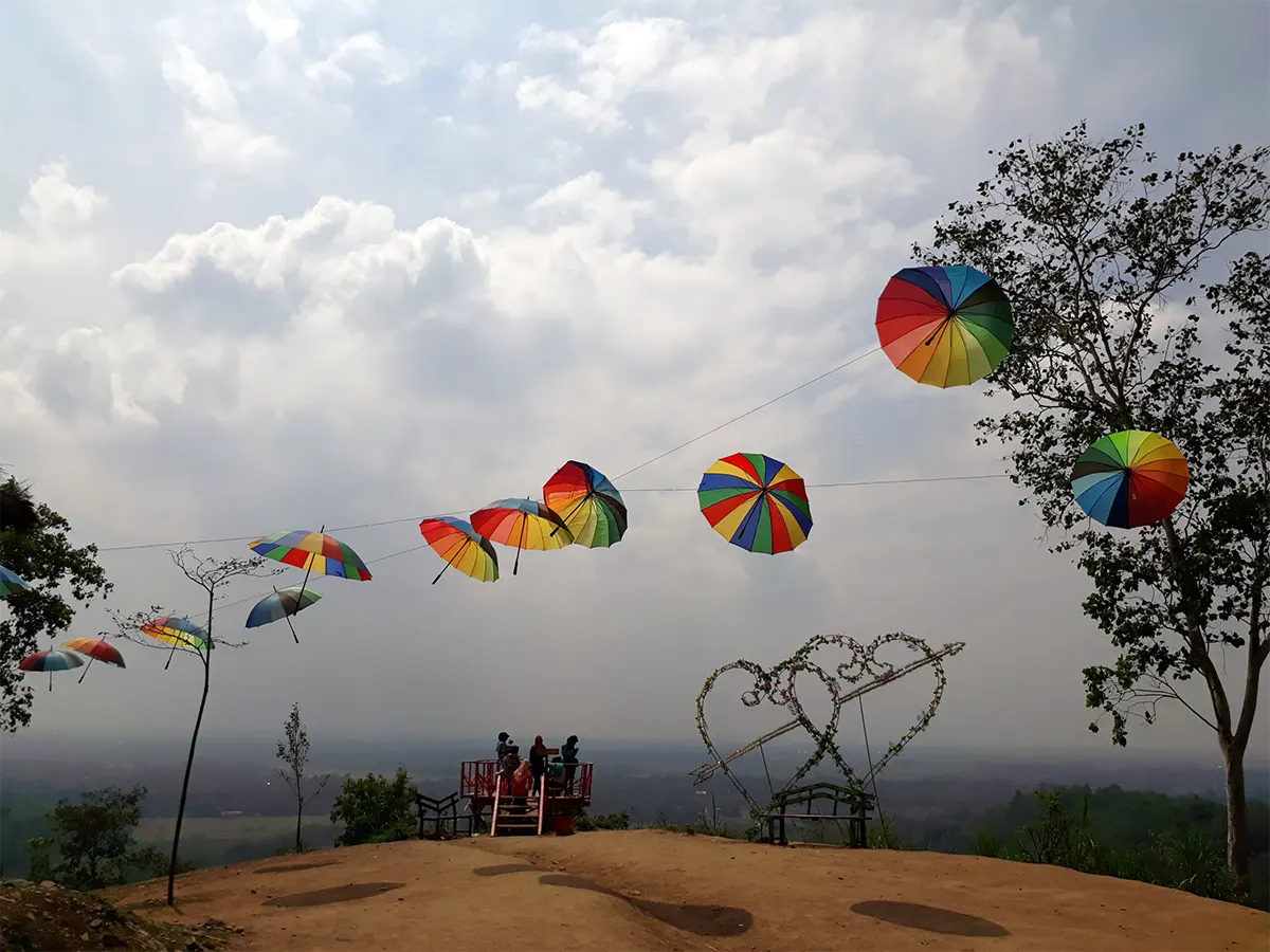 Bukit Cinta Watu Prahu