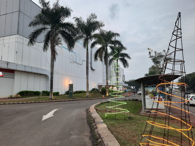 Wisata Alam Jogging Track Scintiea Square Park