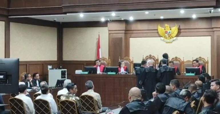 8 Terdakwa Kasus Pemerasan RPTKA Ditetapkan Hukuman 4–9,5 Tahun Penjara