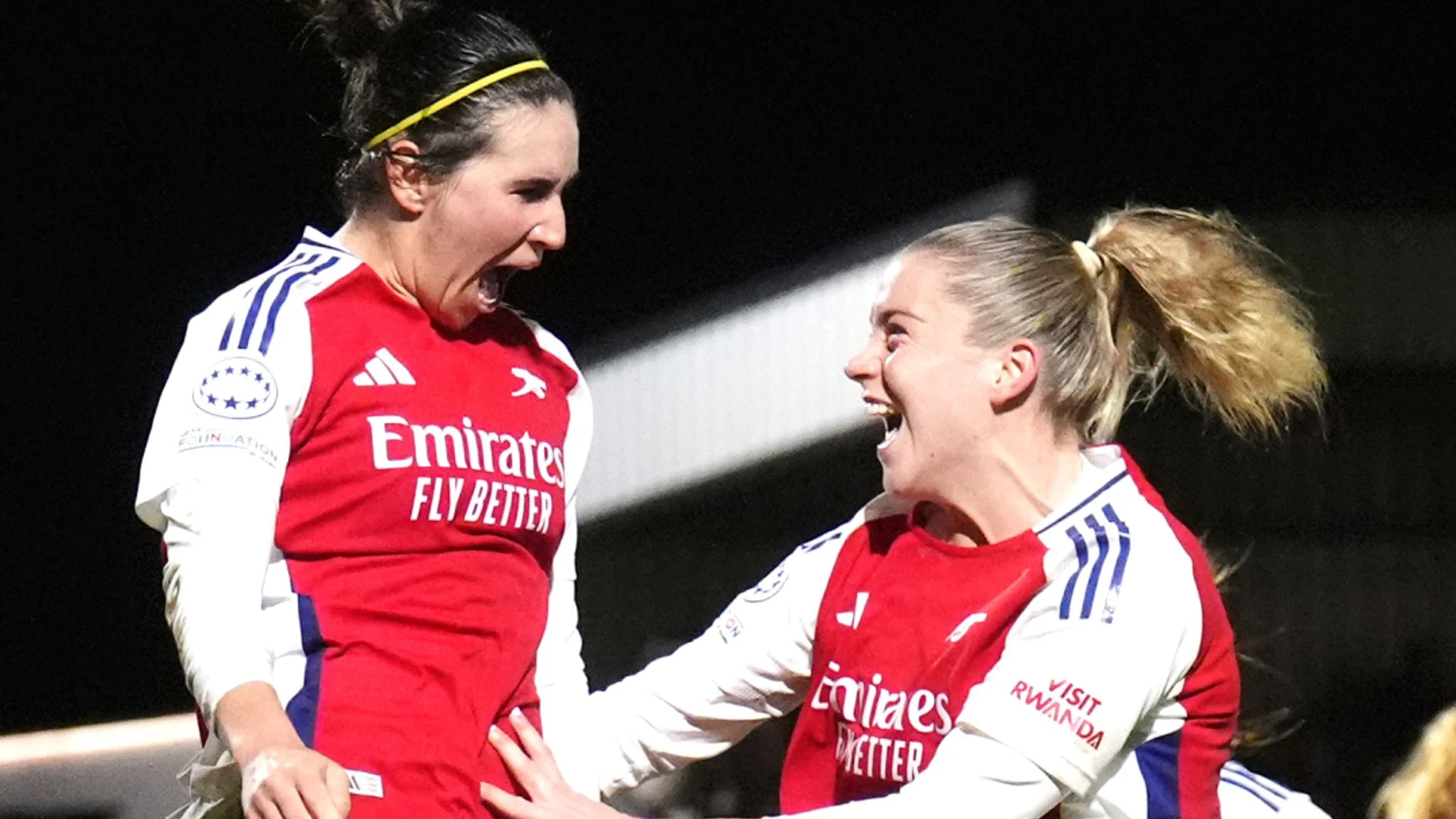 Arsenal Hajar Tottenham 5-2: Hat-trick Alami Alessia Russo Goyang Panggung WSL