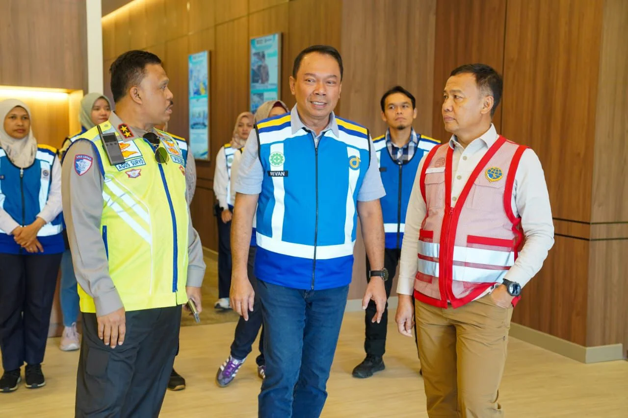 Arus Balik Lebaran 2026: Ratusan Ribu Kendaraan Serbu Jabodetabek di Hari Terakhir Libur Idulfitri