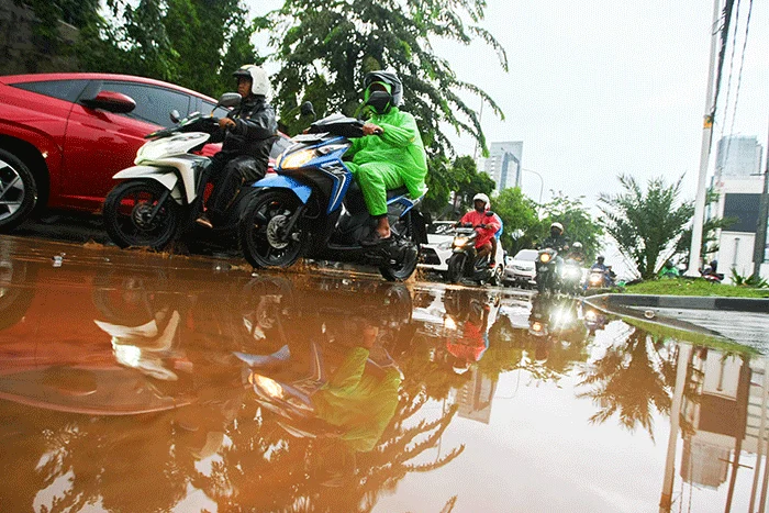 Banjir Rendam Kawasan TB Simatupang Arah Fatmawati Sore Hari, Begini Kondisinya