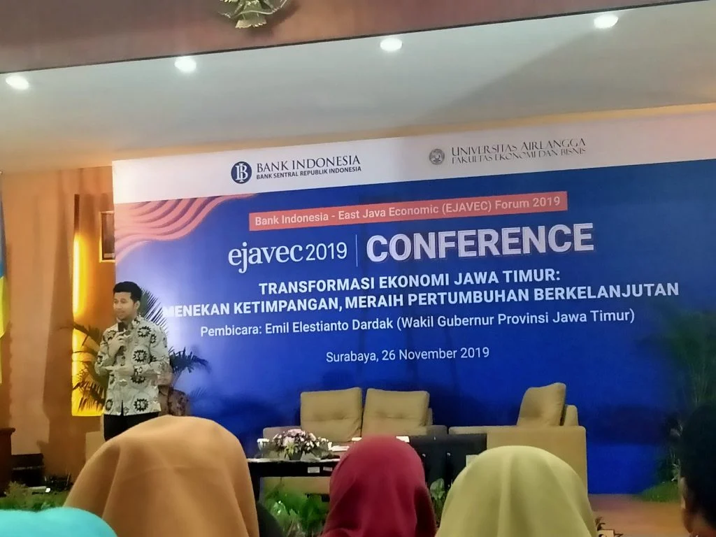 Dampak Guncang Ekonomi Jawa Timur: Emil Dardak Ungkap Ancaman Perang Iran‑AS