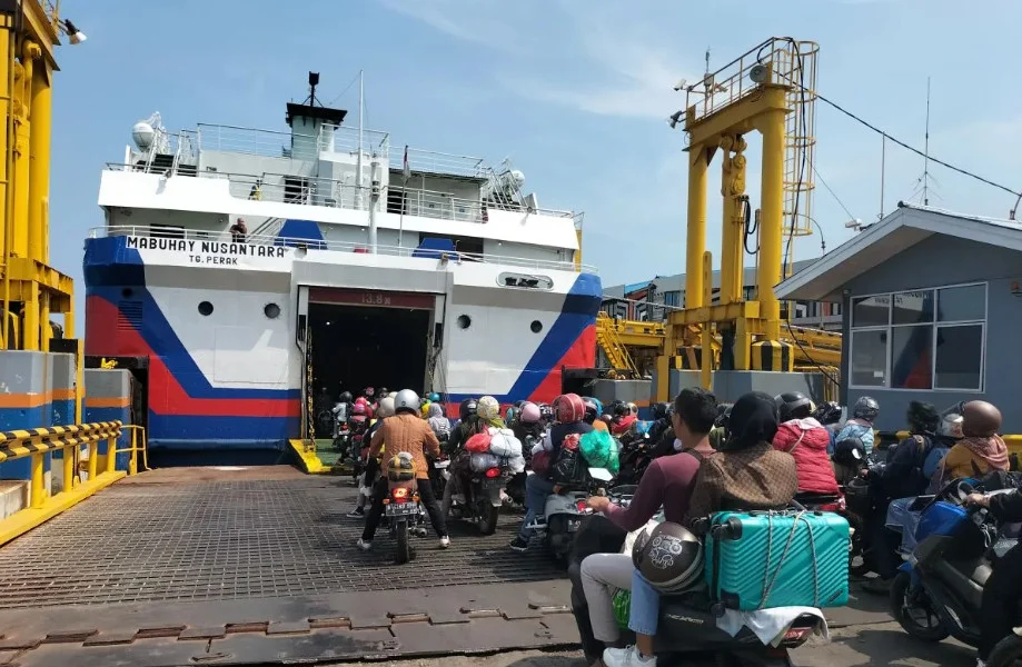 Jaringan Telepon di Pelabuhan Bakauheni Lancar, Memudahkan Pemudik Saat Arus Balik Lebaran 2026