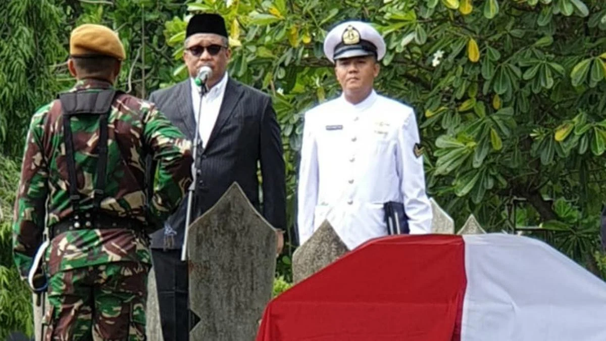 Jenazah Eks Menhan Juwono Sudarsono Tiba di Kemenhan, Upacara Pemakaman Dimulai dengan Khidmat