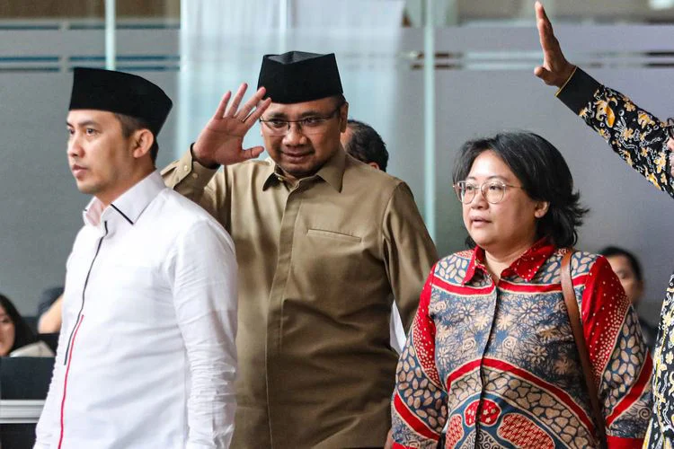 Kontroversi Penahanan Rumah Yaqut Cholil Qoumas: KPK Minta Maaf, Publik Tuntut Transparansi