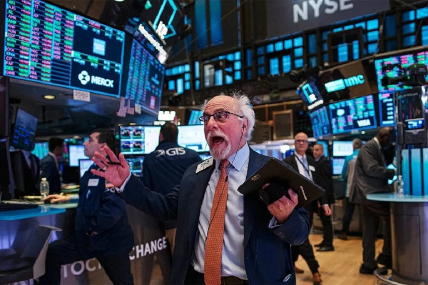 Wall Street Ambruk, Dow Jones Masuk Zona Koreksi di Tengah Eskalasi Timur Tengah