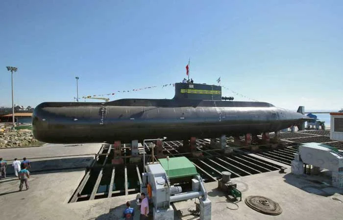 9 Keunggulan Kapal Selam Mini Iran yang Membuat Kapal Induk AS Menjauh