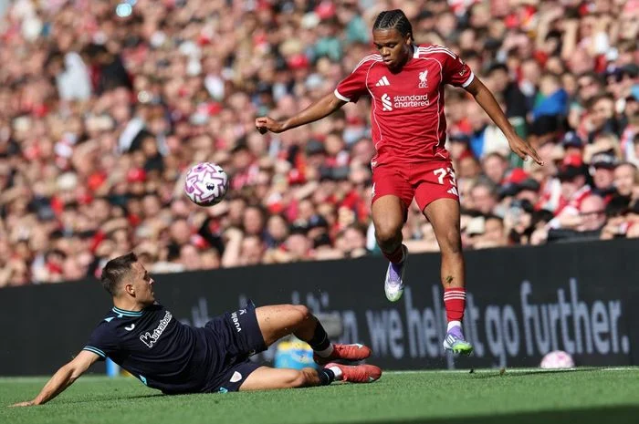 Arne Slot Siapkan Rio Ngumoha sebagai Starter Laga Kedua Liverpool vs PSG