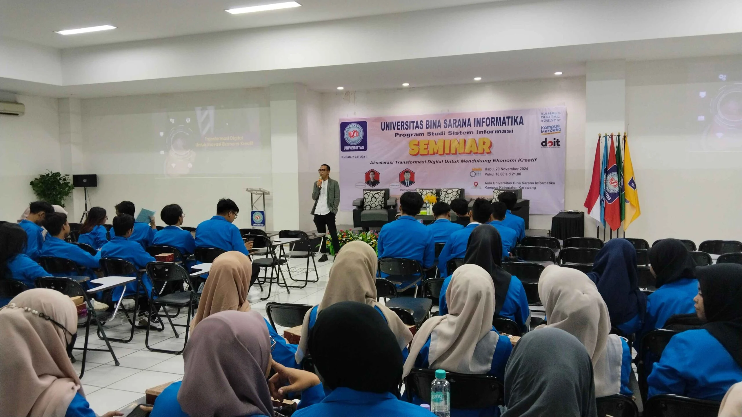 Dari Stunting Hingga AI, Seminar Nasional FTI UBSI Soroti Solusi Digital untuk Masalah Nasional