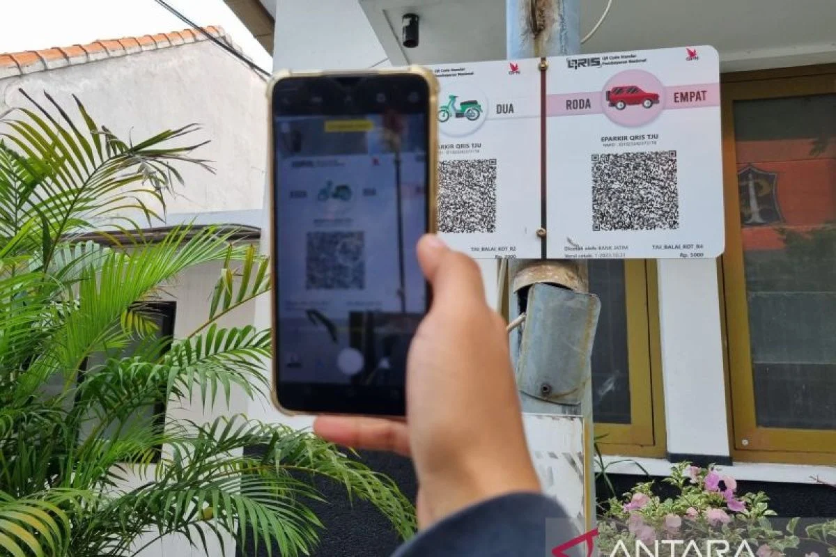 Digitalisasi Parkir Surabaya: Antara Karcis, Kode QR, dan Tantangan Transisi