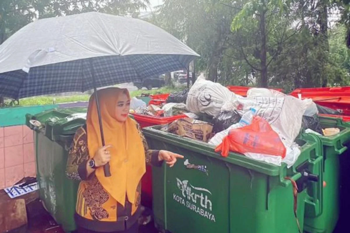 DPRD Surabaya Dorong Peremajaan Armada dan Pemilahan Sampah untuk Atasi Masalah Kota