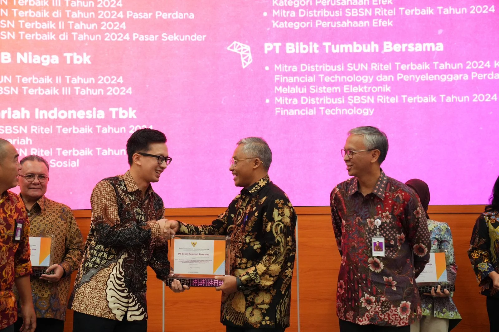 Empat Tahun Berturut-turut, Bibit.id Raih Penghargaan Kemenkeu