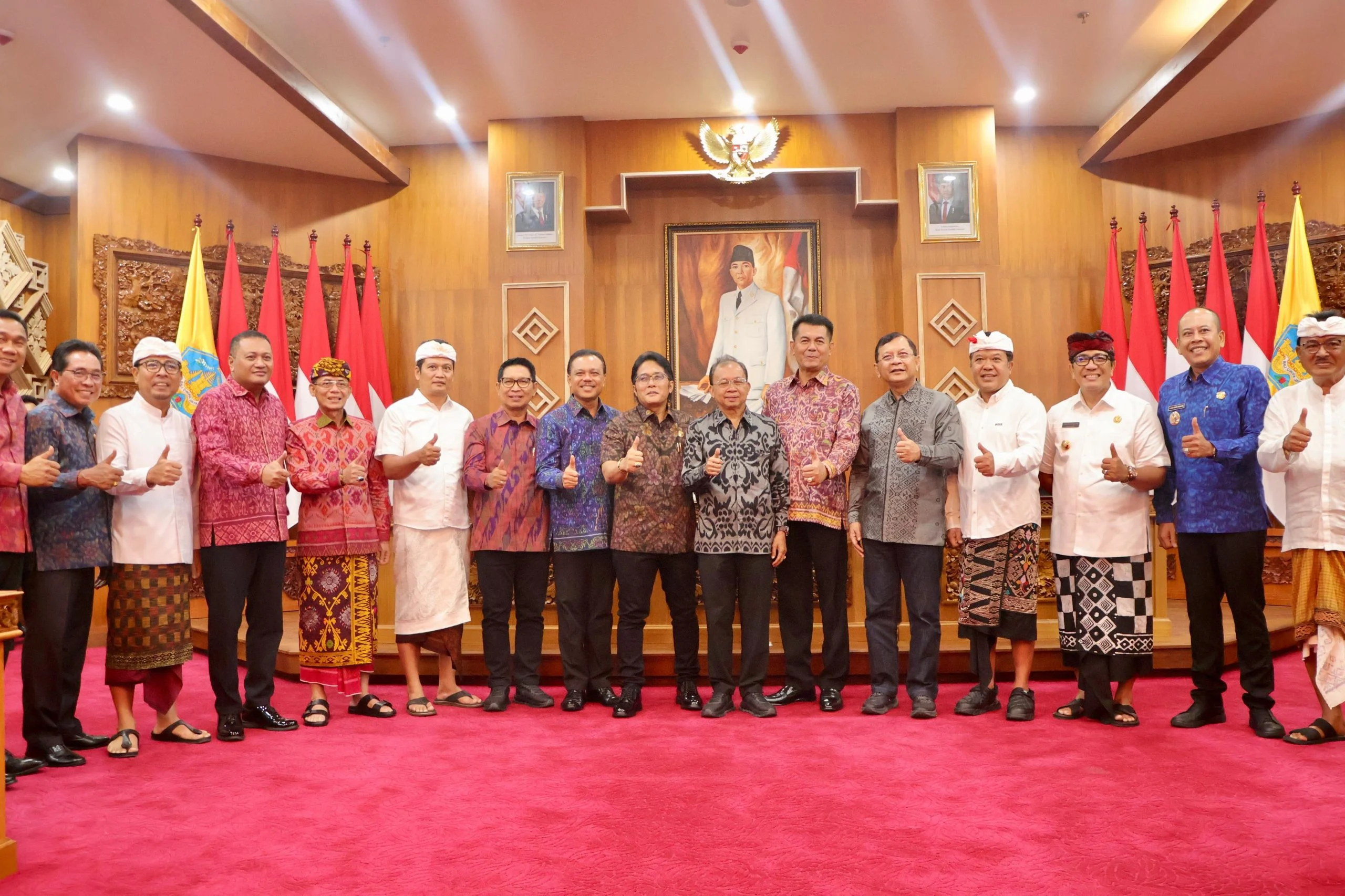 Gubernur Koster Dorong Implementasi Kesepakatan DPR dan Pemerintah untuk Pengembangan Infrastruktur Bali