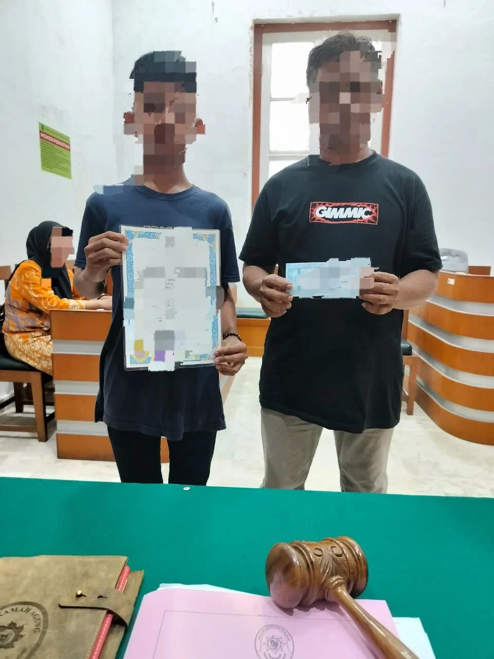 Hakim PN Bandung Jatuhkan Vonis 2,5 Tahun Penjara pada Youtuber Resbob
