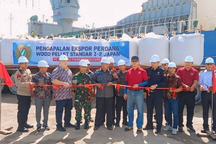 Industri Nasional Tembus Pasar Global, Dahana Ekspor Perdana Amonium Nitrat 18 Ribu Ton ke Australia