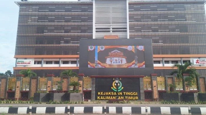 Kejati Kaltim Tahan Mantan Kadistamben Kukar Terkait Kasus Korupsi Rp500 Miliar