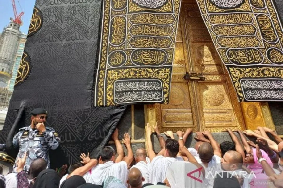 Kemarin, jasa EO untuk BGN hingga pembatasan masuk ke Makkah