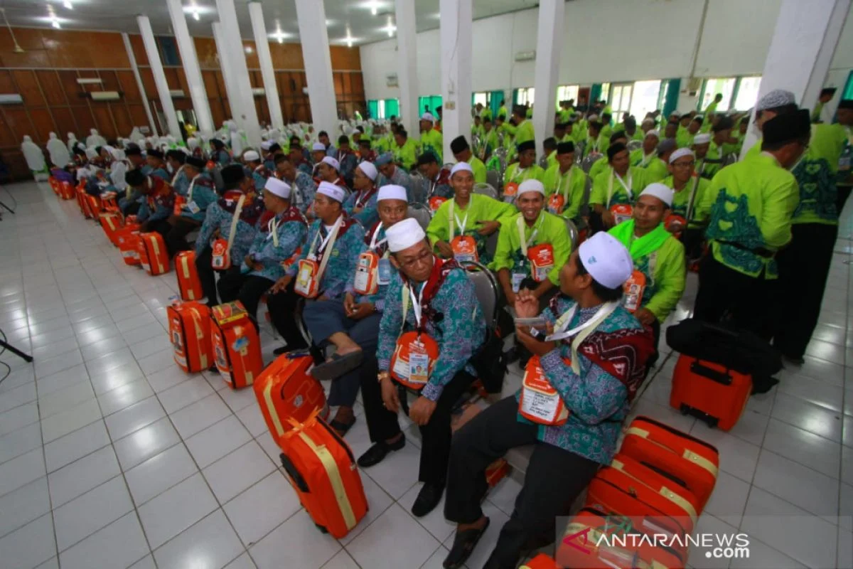 Kemenhaj Pantau Keberangkatan Kloter Pertama Embarkasi Banjarmasin