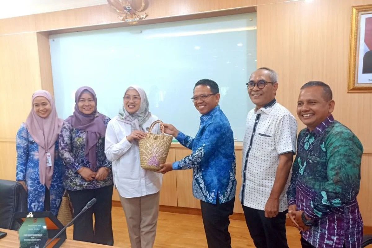 KLH: Aglomerasi Banjarmasin Raya Jadi Strategi Atasi Sampah di Kalsel