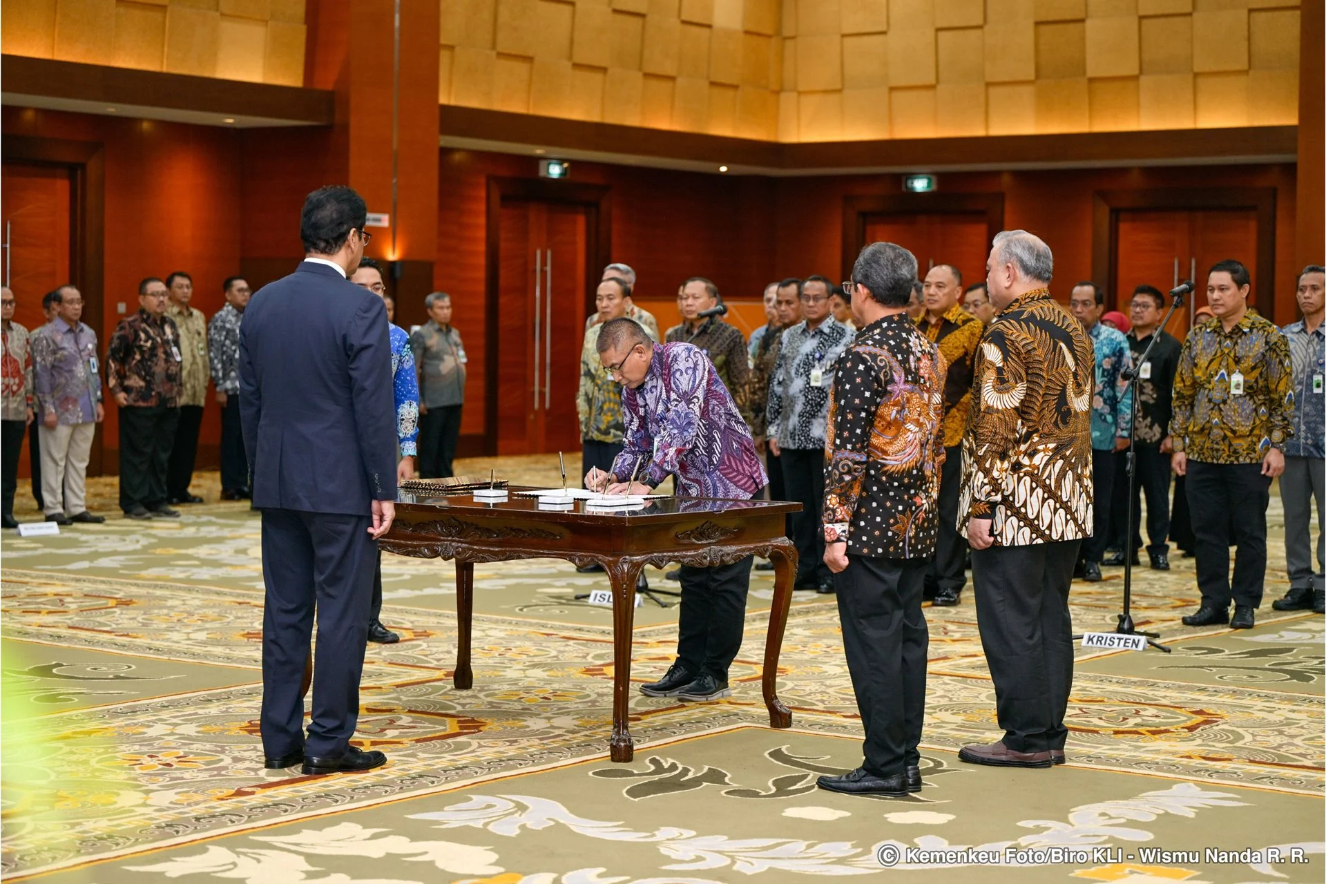Lantik Lima Pejabat Tinggi Kemenkeu, Purbaya Tekankan Disiplin Fiskal dan Integritas