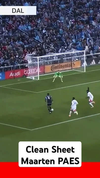 Maarten Paes Cetak Clean Sheet, Dean James Kembali Bermain