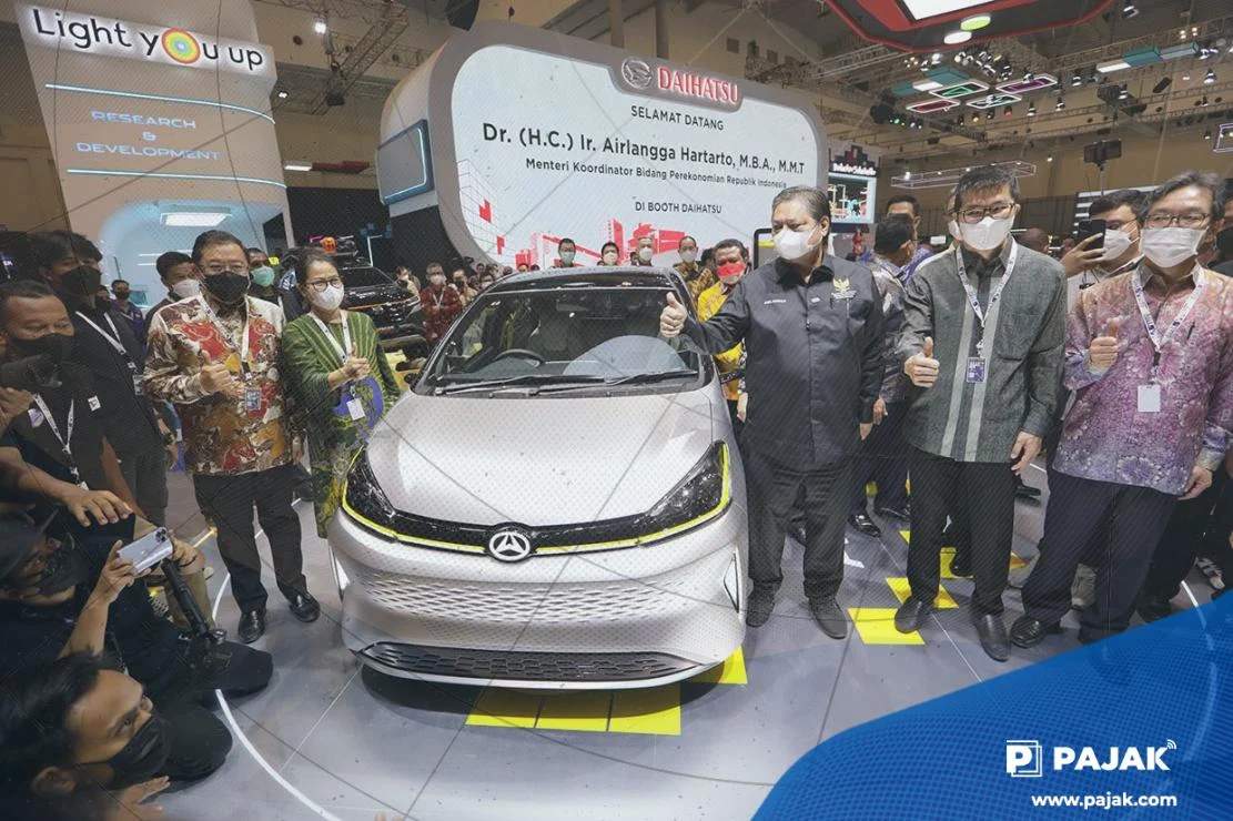 Mendagri Perintahkan Gubernur Bebaskan Pajak Kendaraan Listrik untuk Tingkatkan Efisiensi Energi