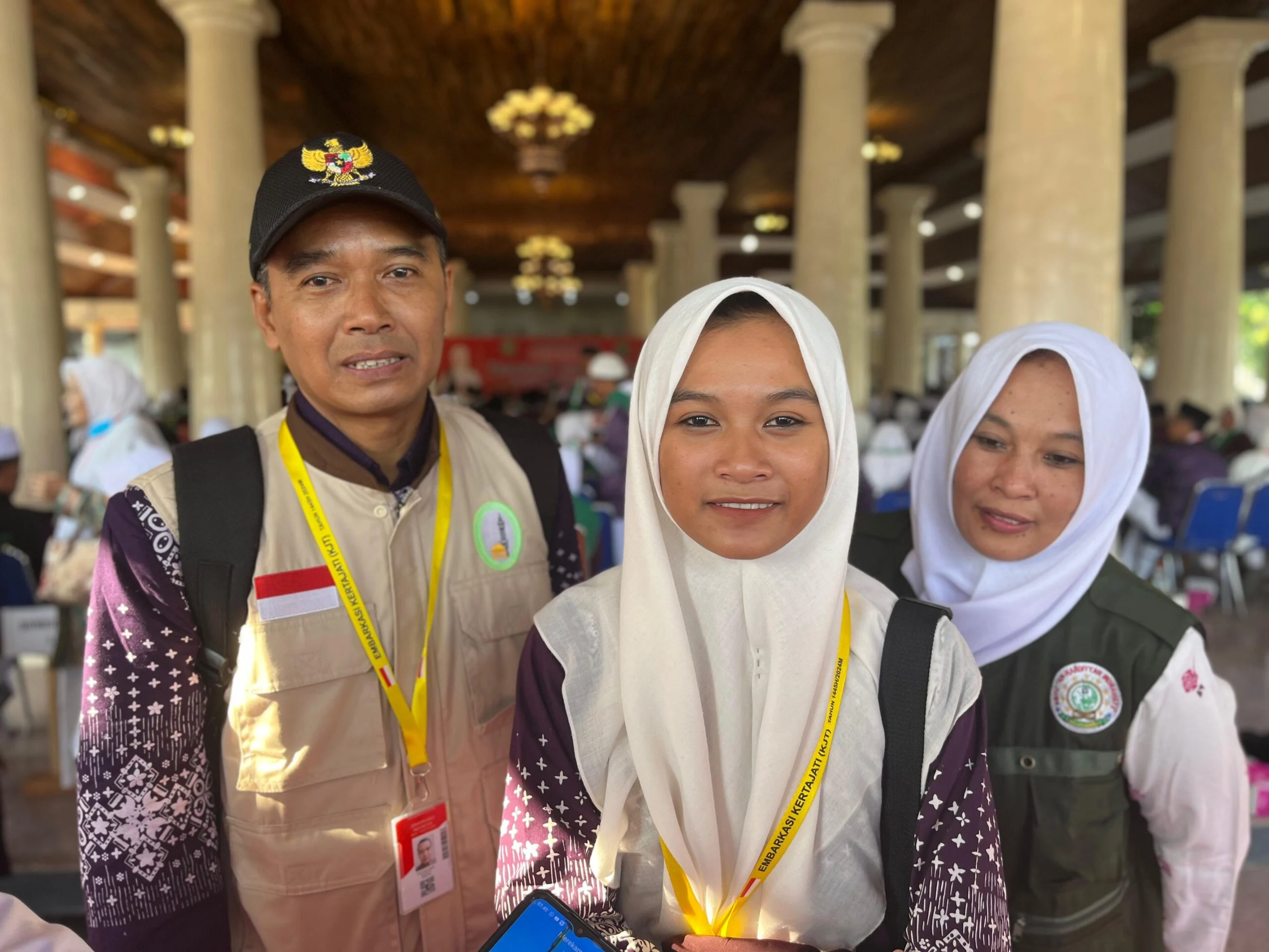 Orang tua wafat, remaja 15 tahun jadi calon haji termuda di Sumbar