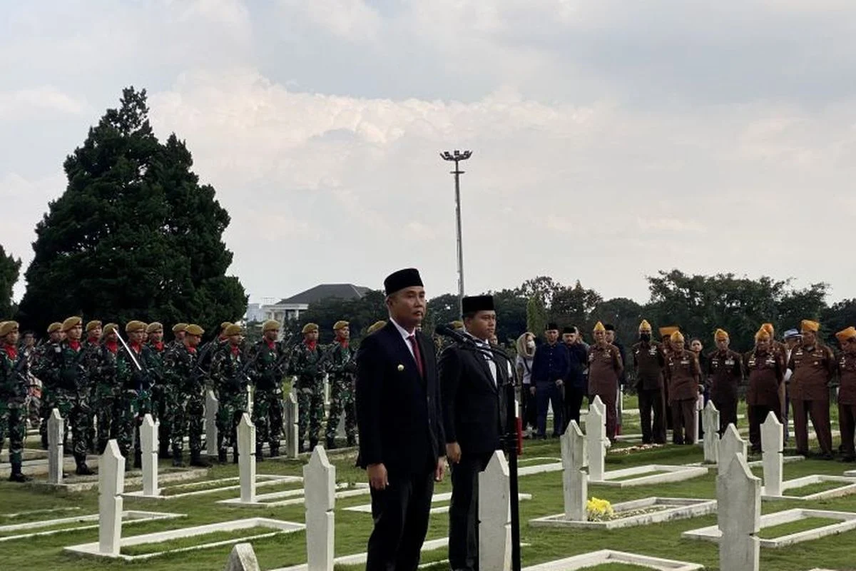 Panglima TNI Pimpin Pemakaman Mayor Zulmi di TMP Cikutra Bandung