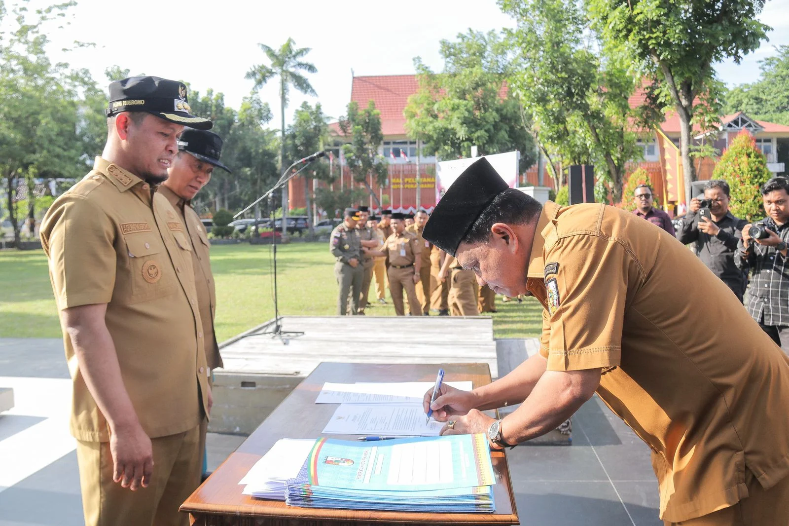 Pejabat Eselon II di Mataram Beralih ke Sepeda untuk Efisiensi Bahan Bakar