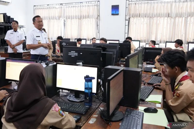 Pemkot Jaktim dan Naiju Bina 30 Siswa Penerima KJP Masuk PTN
