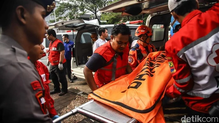 Polri Identifikasi 10 Korban Kecelakaan Kereta di Stasiun Bekasi Timur, Ini Daftar Lengkapnya