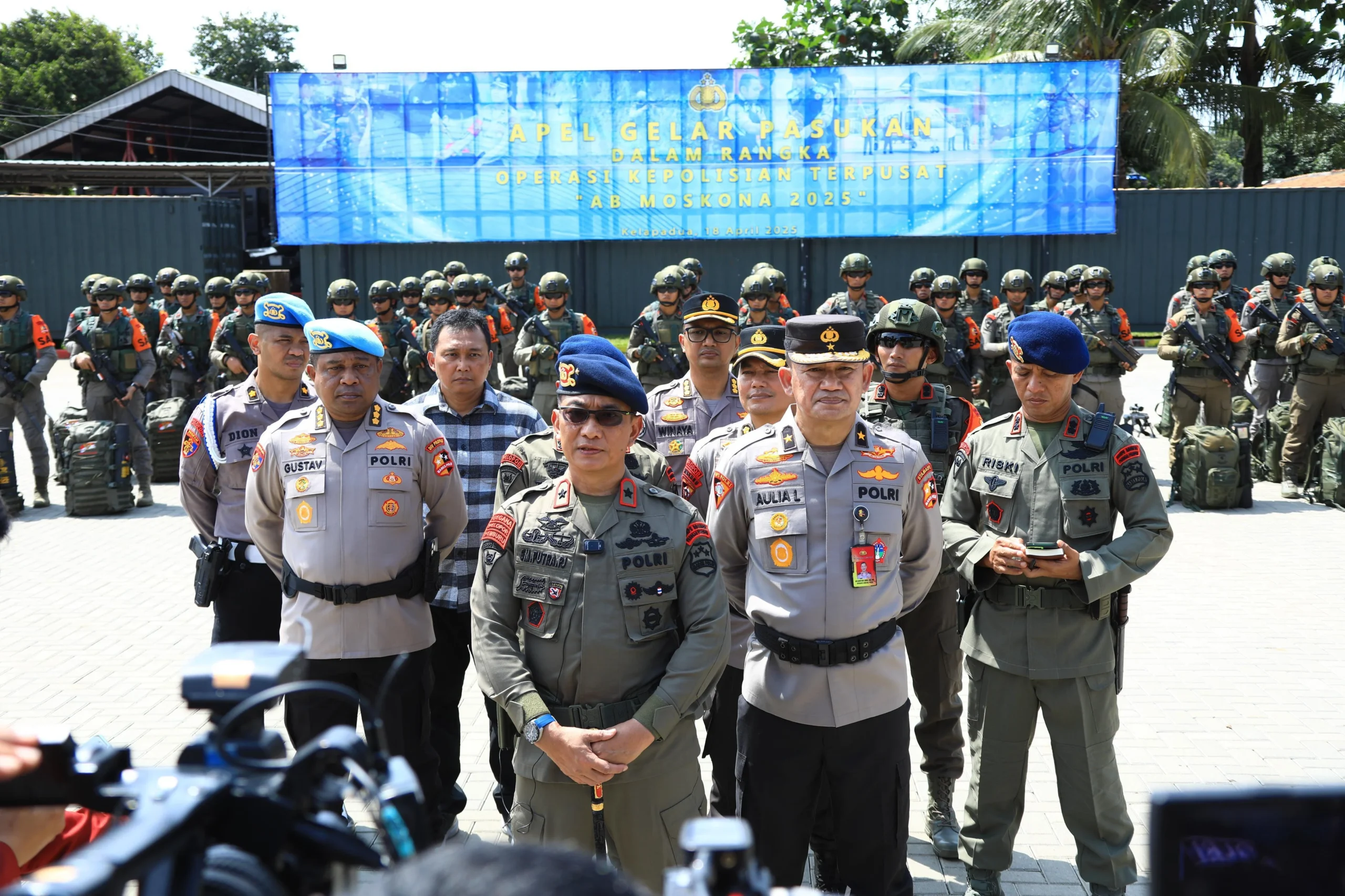 Polri Kerahkan Ratusan Personel ke Papua Tengah dan Malut untuk Redam Konflik