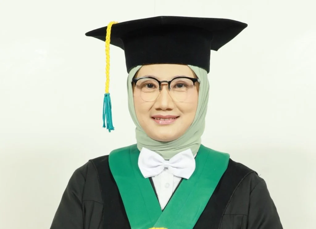 Prof Eighty, Mantan Wartawan, Pimpin Fakultas Kedokteran Unair dengan Konsep BRIGHT