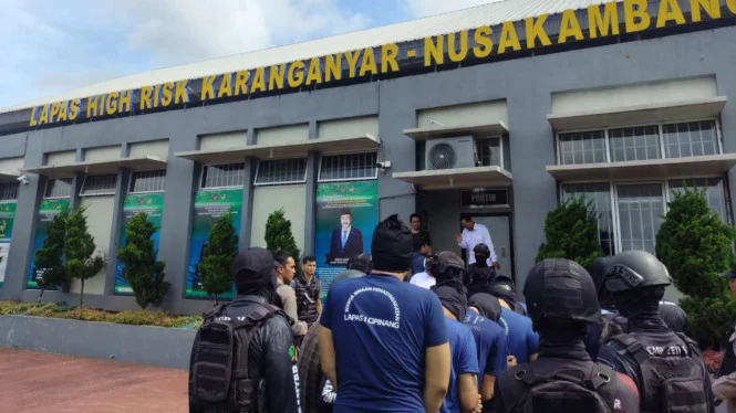Robig Zainudin Dipindahkan ke Lapas Nusakambangan Karena Dugaan Kendali Peredaran Narkoba di Lapas Semarang