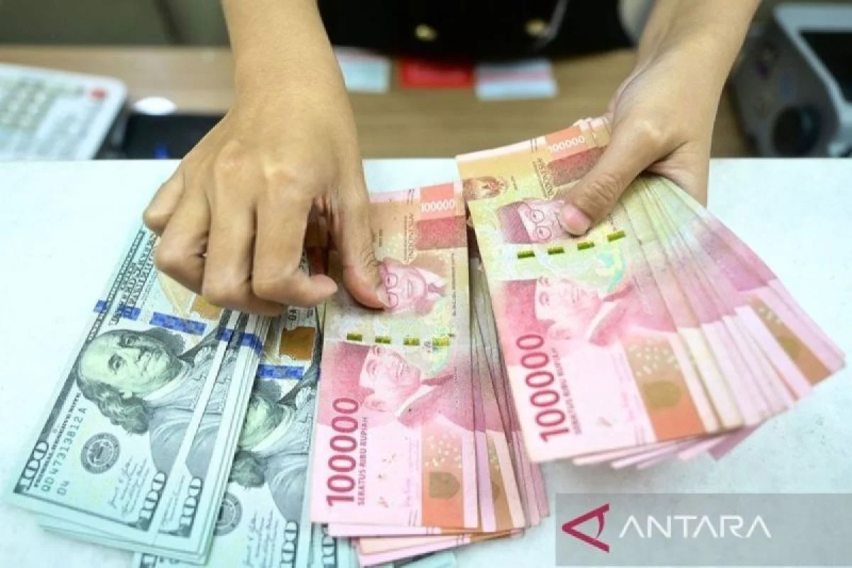 Rupiah Menguat Didukung Peningkatan Surplus Perdagangan Indonesia