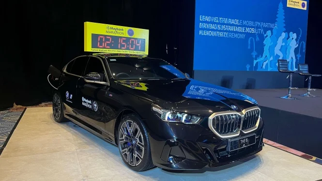 Saat Penjualan Mobil Mewah Merosot Tajam, BMW Justru Gelar Pameran Masif di Jakarta