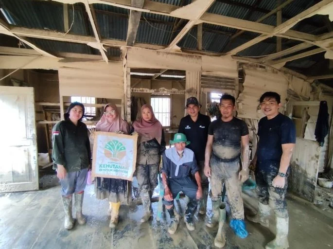 Satgas PRR Manfaatkan Kayu Hanyutan untuk Hunian Pasca Bencana